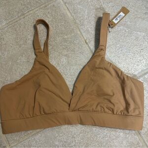 NWT Skims Fits Everybody Crossover Bralette